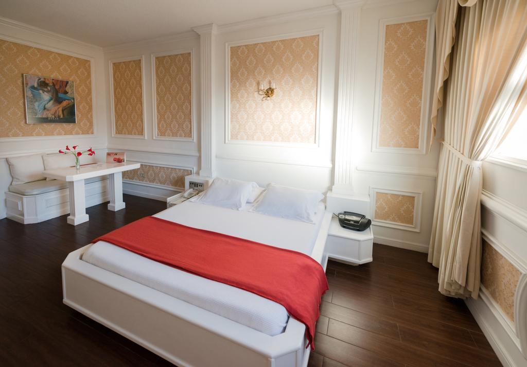 Omni Auto Hotel Γουατεμάλα Δωμάτιο φωτογραφία