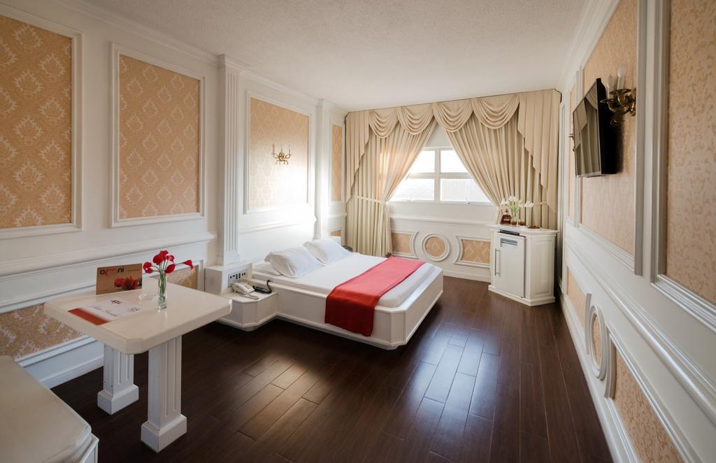 Omni Auto Hotel Γουατεμάλα Δωμάτιο φωτογραφία